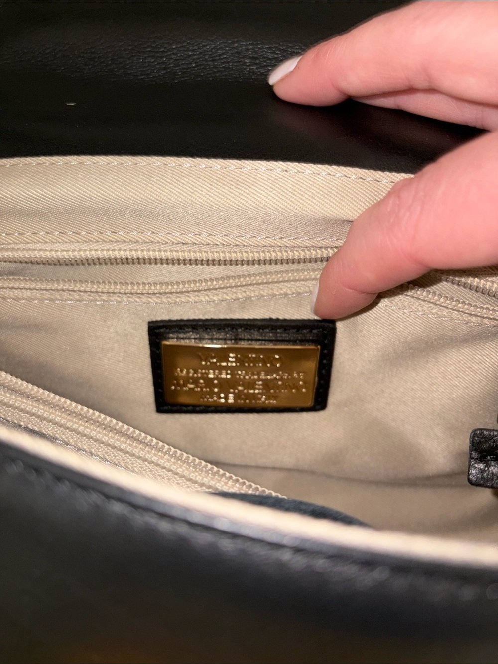 Valentino Alice Signature Shoulder Bag NWT - Picture 9 of 10